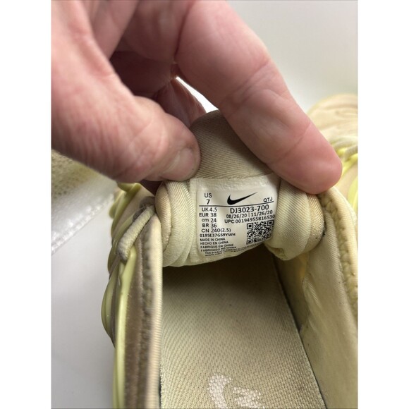 Size 7 Nike Air VaporMax Plus Cream & Green/Yellow DJ3023-700 - Picture 10 of 13